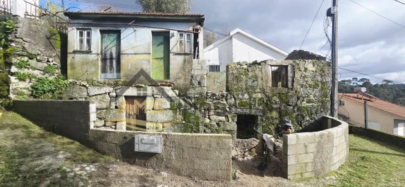 Moradia T2 para Venda em Quinchães