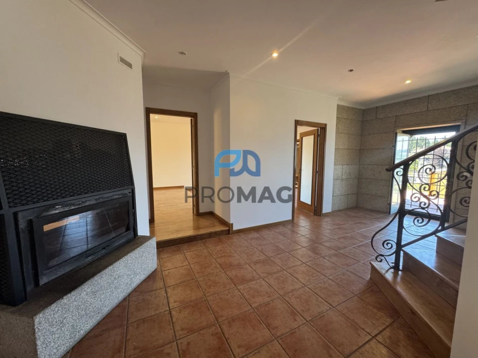 Moradia T5 para Venda em Amarante (São Gonçalo), Madalena, Cepelos e Gatão Foto 10