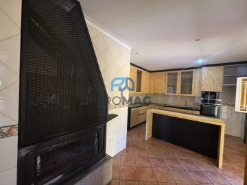 Moradia T5 para Venda em Amarante (São Gonçalo), Madalena, Cepelos e Gatão