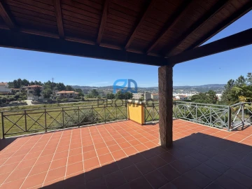 Moradia T5 para Venda em Amarante (São Gonçalo), Madalena, Cepelos e Gatão