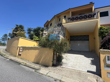 Moradia T5 para Venda em Amarante (São Gonçalo), Madalena, Cepelos e Gatão