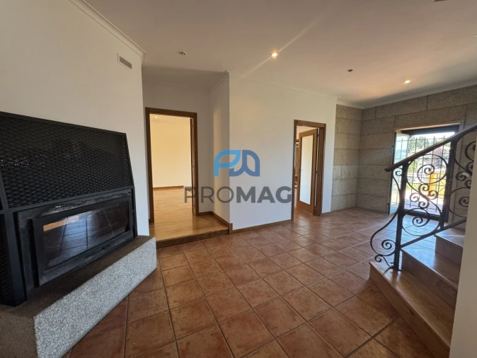 Moradia T5 para Venda em Amarante (São Gonçalo), Madalena, Cepelos e Gatão Foto 10