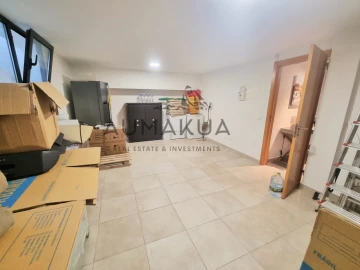 Moradia T4 para Venda em Quarteira
