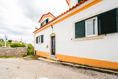 Moradia T3 para Venda em São Bartolomeu dos Galegos e Moledo