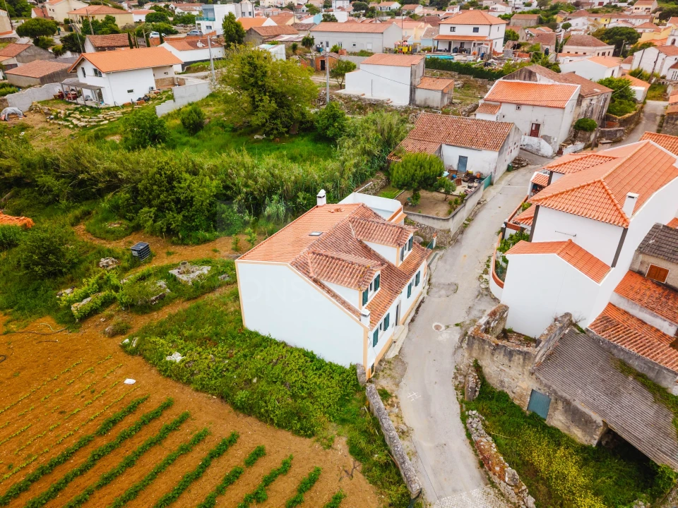 Moradia T3 para Venda em São Bartolomeu dos Galegos e Moledo Foto 2
