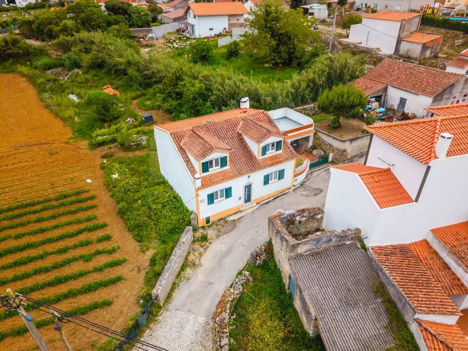 Moradia T3 para Venda em São Bartolomeu dos Galegos e Moledo Foto 1