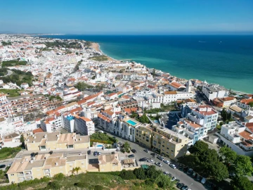 Prédio para Venda em Albufeira e Olhos de Água