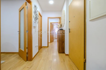 Apartamento T2 para Venda em Fânzeres e São Pedro da Cova