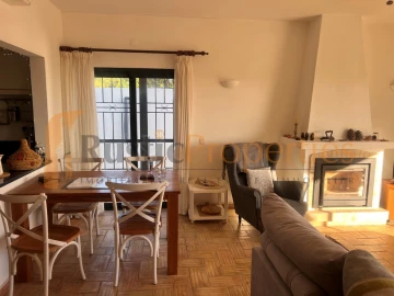 Moradia T3 para Venda em Loule (São Sebastião)