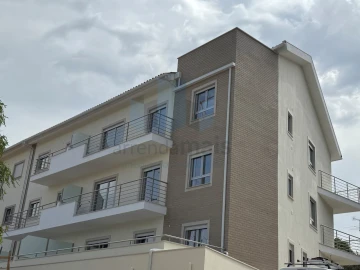 Apartamento T3 para Arrendamento em Eiras e São Paulo de Frades
