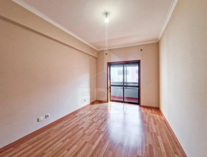 Apartamento T3 para Venda em Santa Maria Maior e Monserrate e Meadela Foto 7