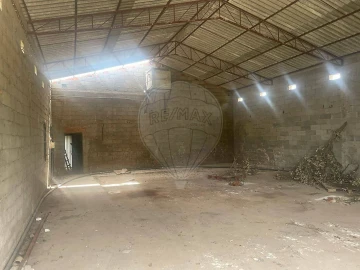 Armazém para Venda em Azinhaga