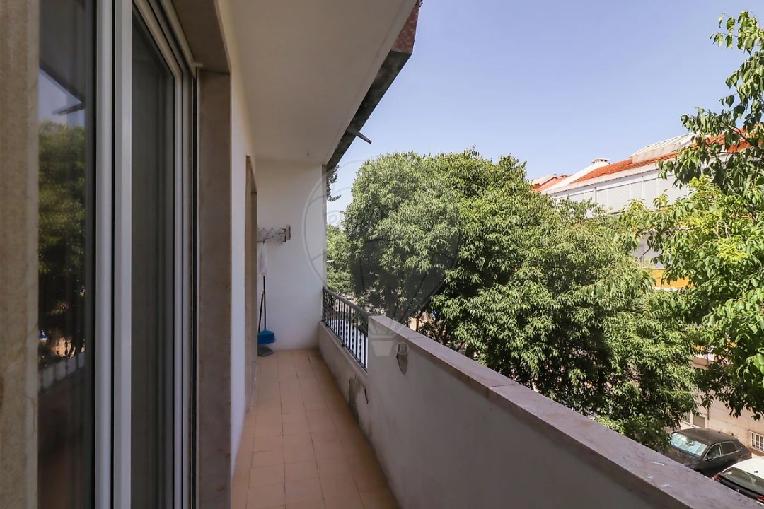 Apartamento T2 para Venda em Águas Livres Foto 5