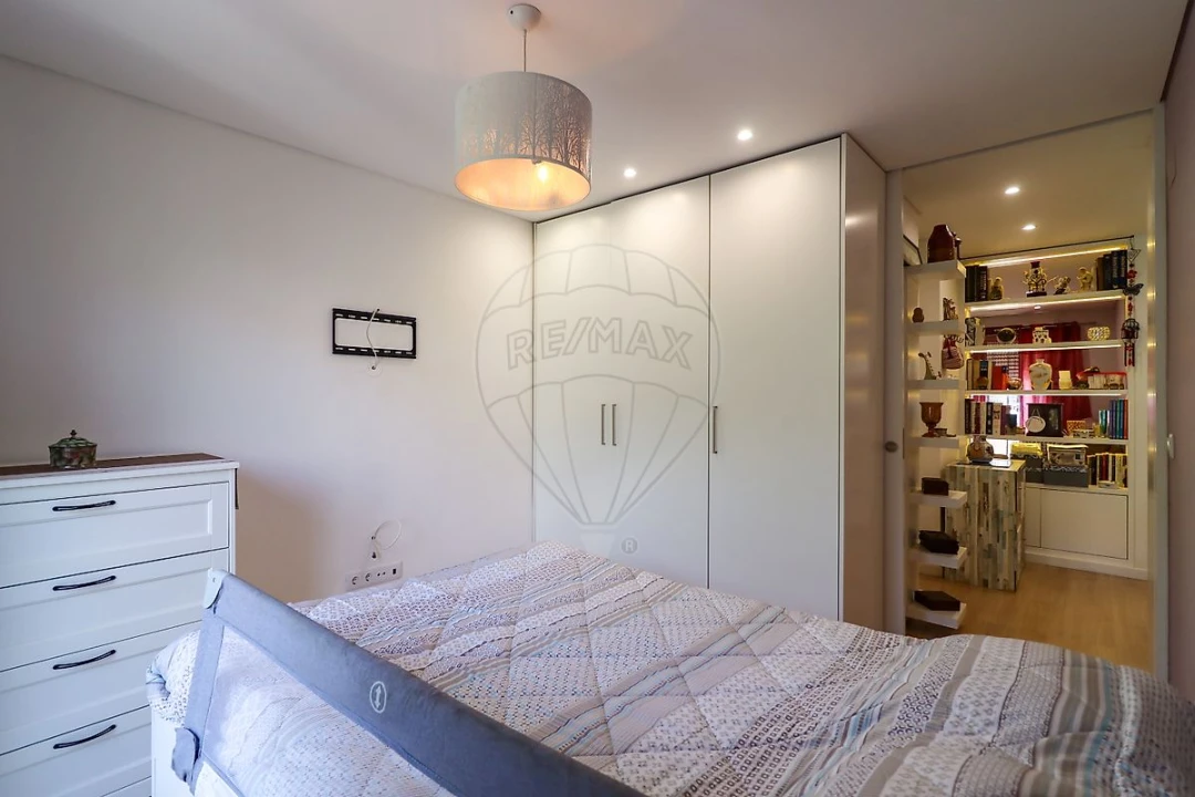 Apartamento T2 para Venda em Águas Livres Foto 9