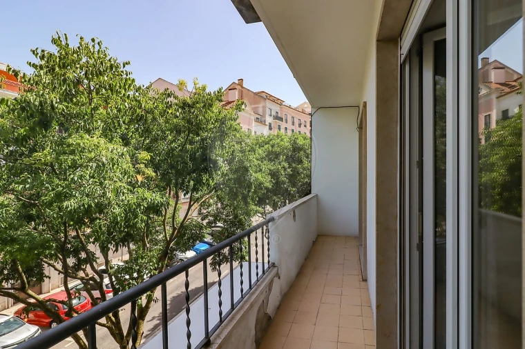 Apartamento T2 para Venda em Águas Livres Foto 7