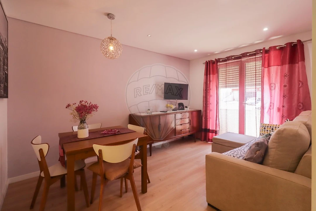 Apartamento T2 para Venda em Águas Livres Foto 14