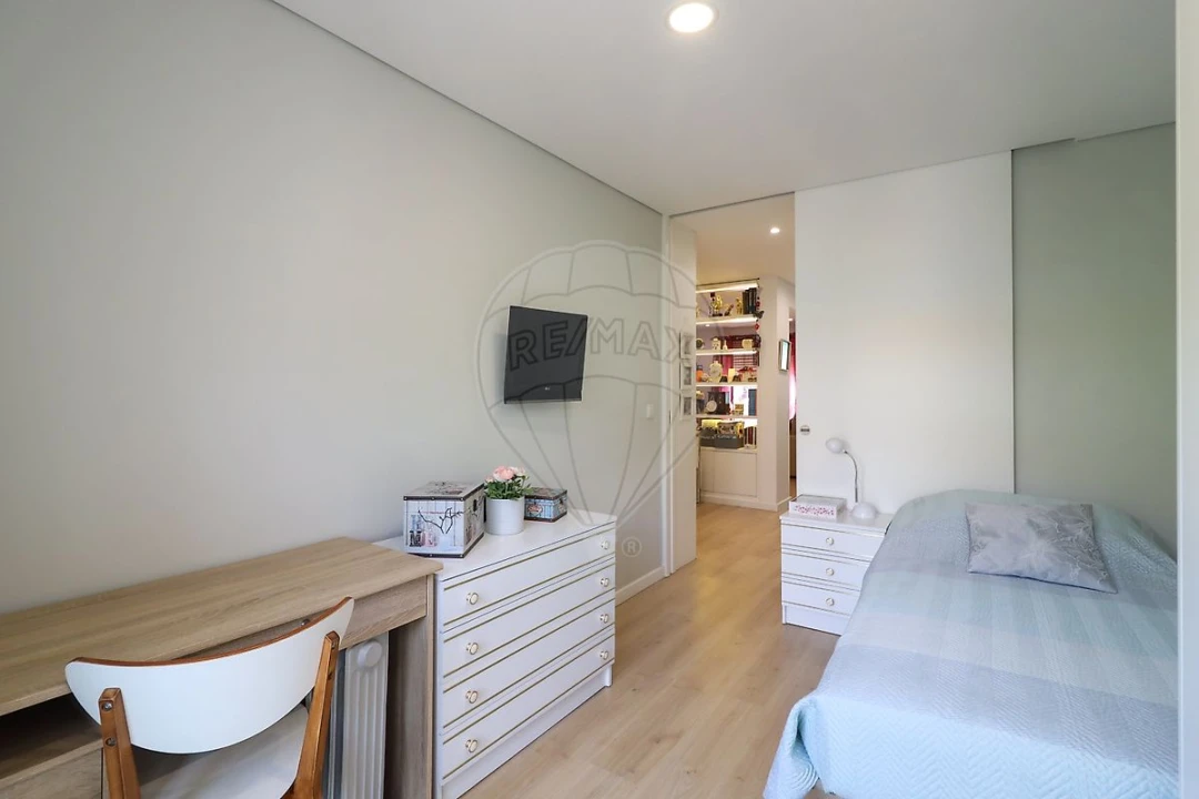 Apartamento T2 para Venda em Águas Livres Foto 6