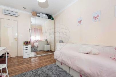 Apartamento T2 para Venda em Vialonga