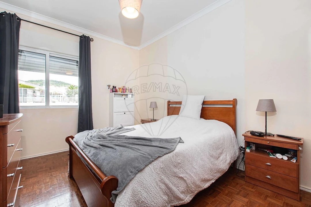 Apartamento T2 para Venda em Vialonga Foto 7