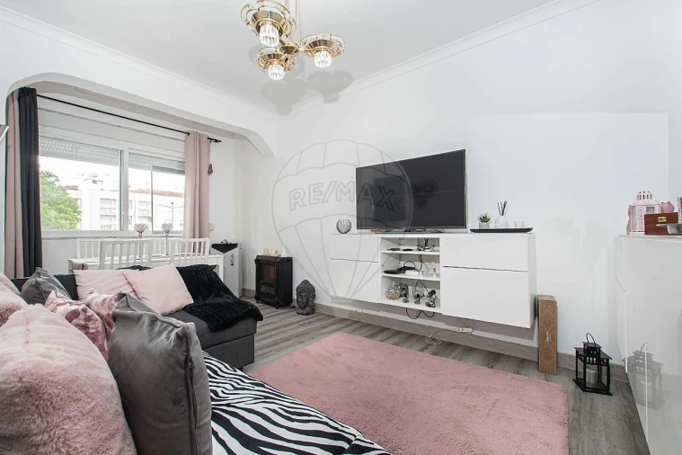 Apartamento T2 para Venda em Vialonga Foto 18