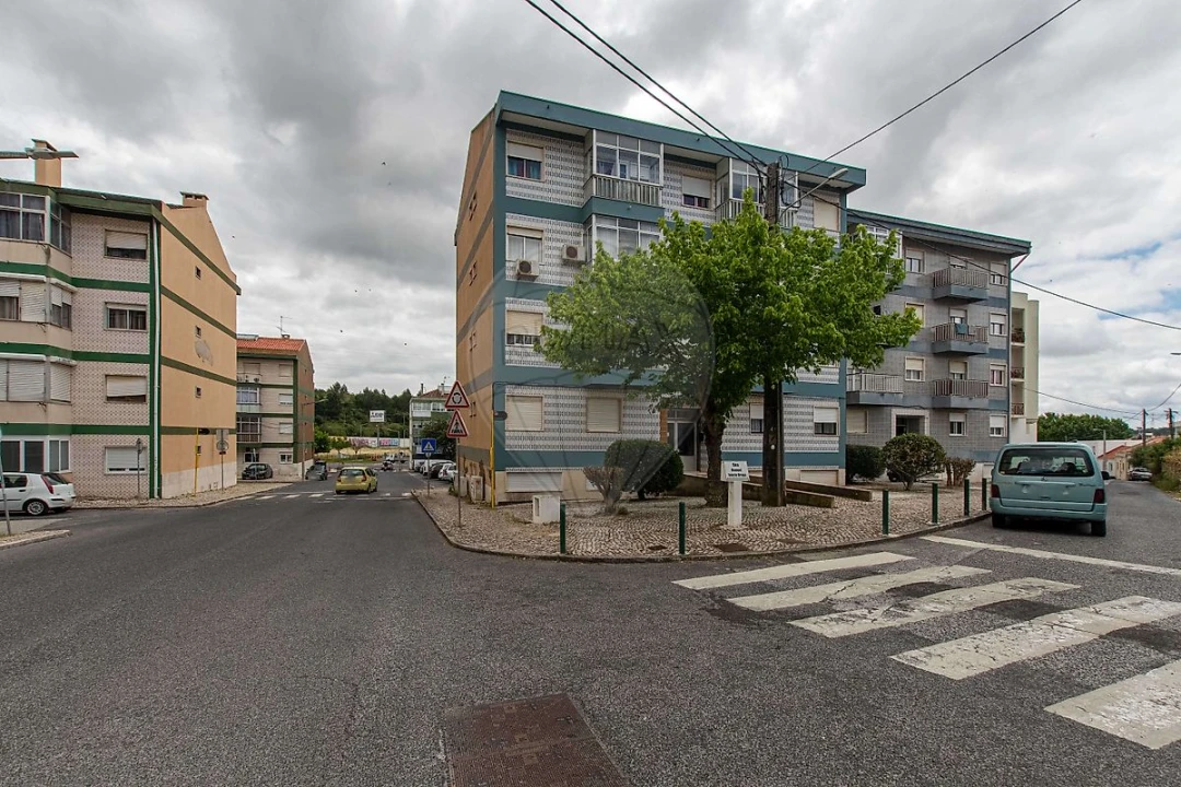 Apartamento T2 para Venda em Vialonga Foto 5