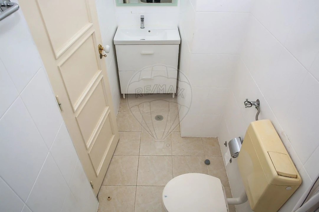 Apartamento T1 para Arrendamento em Arroios Foto 1