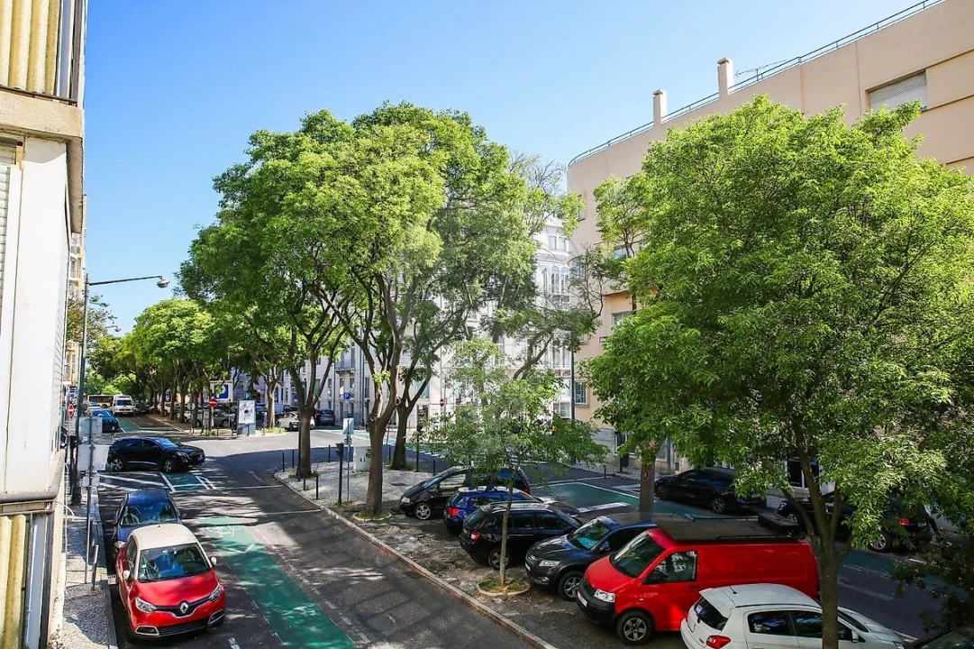 Apartamento T1 para Arrendamento em Arroios Foto 34