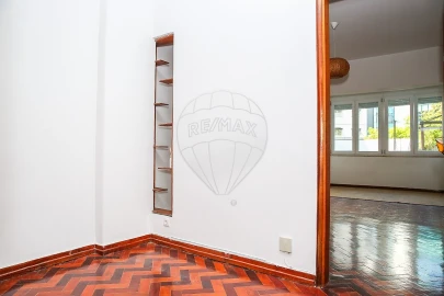 Apartamento T1 para Arrendamento em Arroios