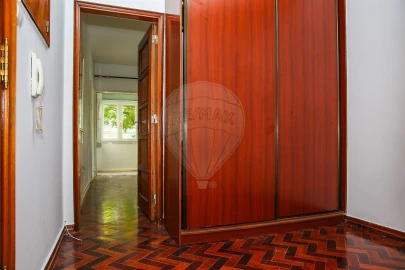 Apartamento T1 para Arrendamento em Arroios