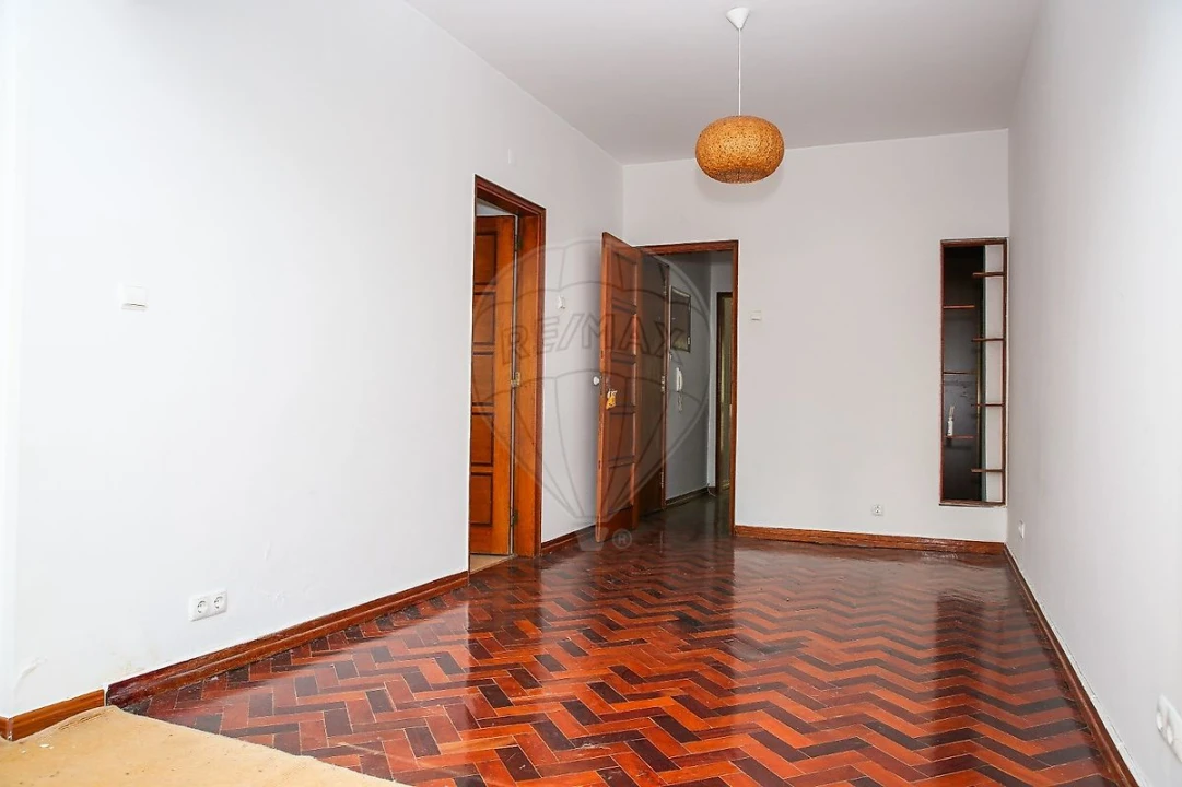 Apartamento T1 para Arrendamento em Arroios Foto 21