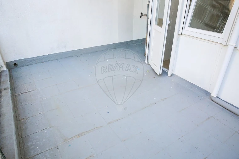 Apartamento T1 para Arrendamento em Arroios Foto 2