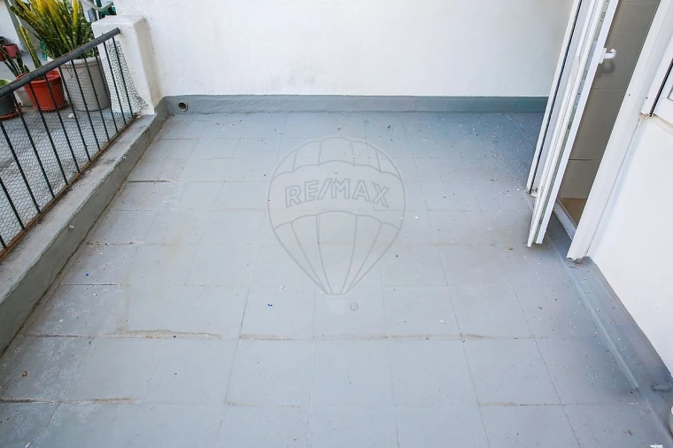 Apartamento T1 para Arrendamento em Arroios Foto 28