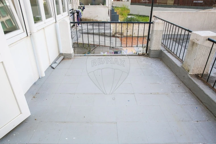 Apartamento T1 para Arrendamento em Arroios Foto 4