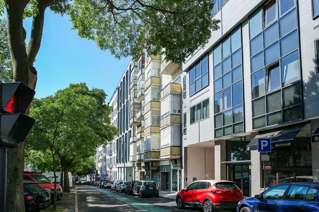 Apartamento T1 para Arrendamento em Arroios Foto 29