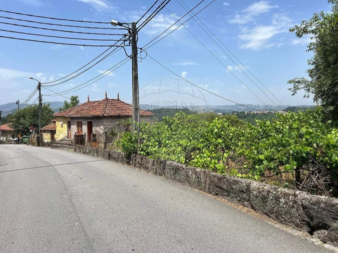 Moradia T3 para Venda em Várzea, Aliviada e Folhada