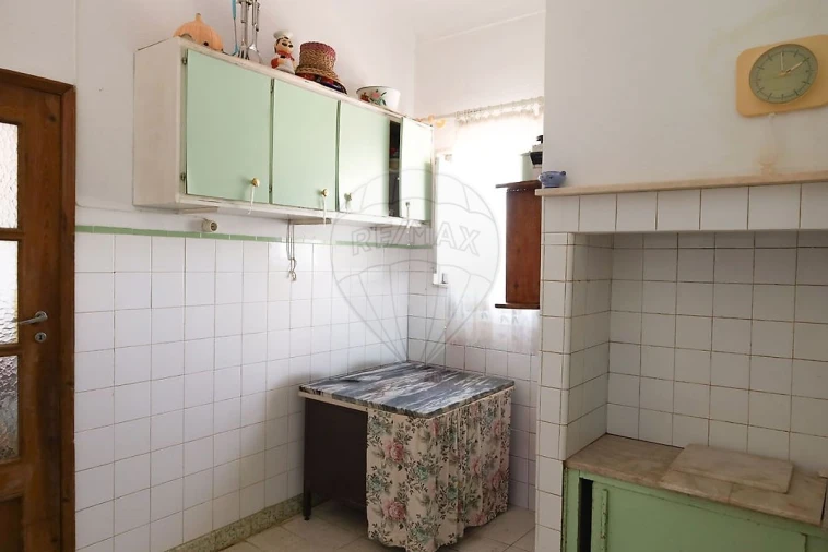 Moradia T2 para Venda em Nossa Senhora da Conceição e São Bartolomeu Foto 3