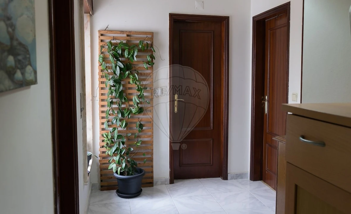 Apartamento T3 para Venda em Carregado e Cadafais Foto 14