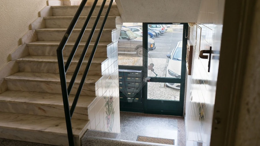 Apartamento T3 para Venda em Carregado e Cadafais Foto 18