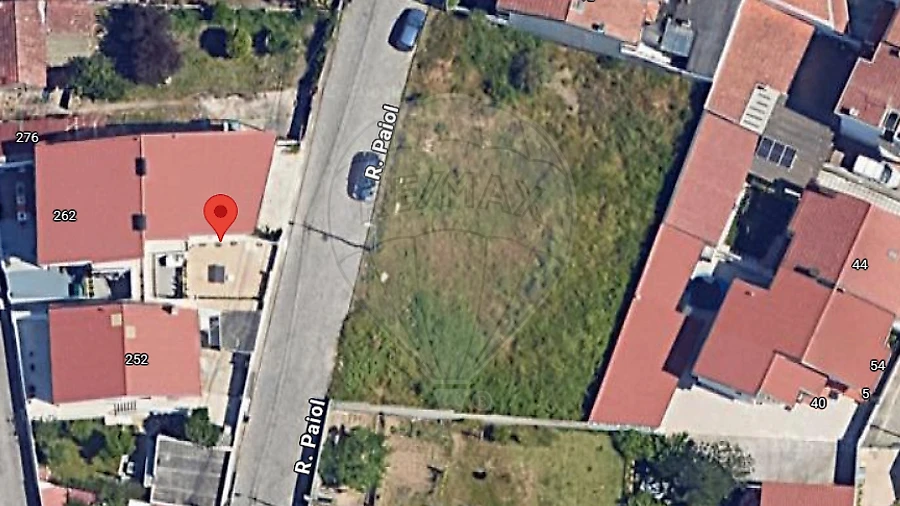 Terreno para Venda em Milheiros