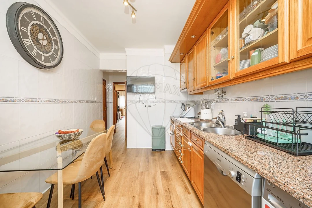 Apartamento T3 para Venda em Alcochete Foto 9