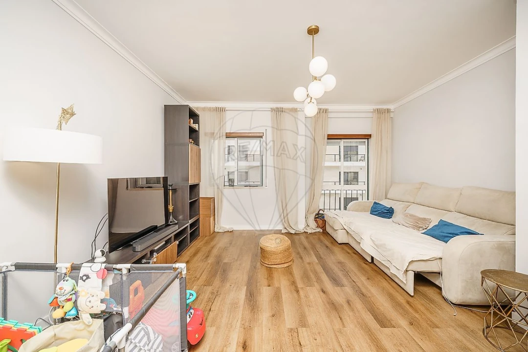 Apartamento T3 para Venda em Alcochete Foto 3