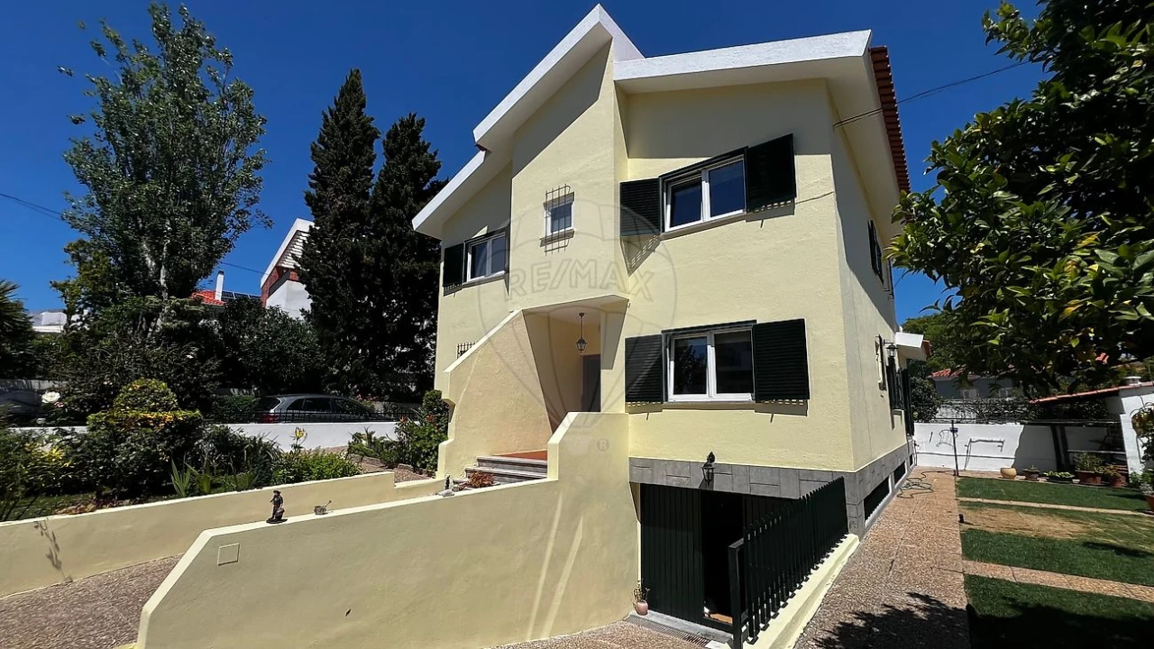 Moradia T5 para Arrendamento em Oeiras e São Julião da Barra, Paço de Arcos e Caxias Foto 3