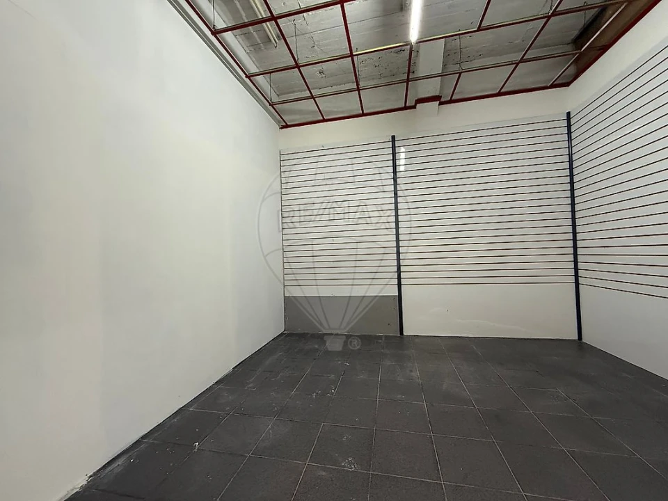 Loja para Arrendamento em Castelo Branco Foto 8