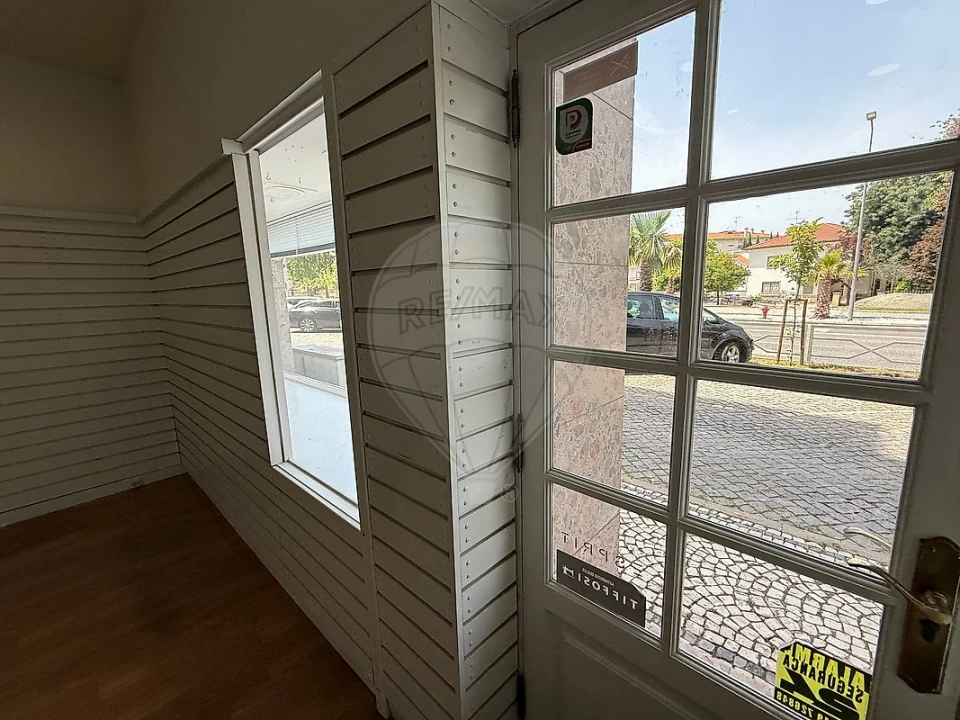 Loja para Arrendamento em Castelo Branco Foto 12