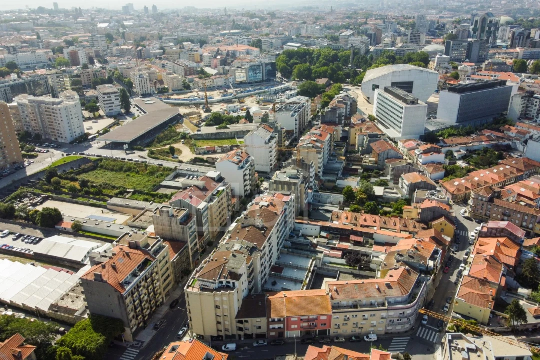 Apartamento T1 para Arrendamento em Ramalde Foto 28