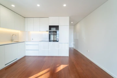 Apartamento T1 para Arrendamento em Ramalde