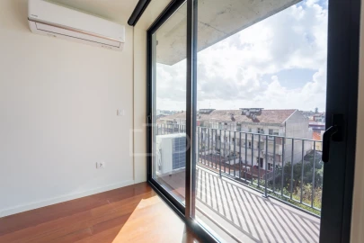 Apartamento T1 para Arrendamento em Ramalde