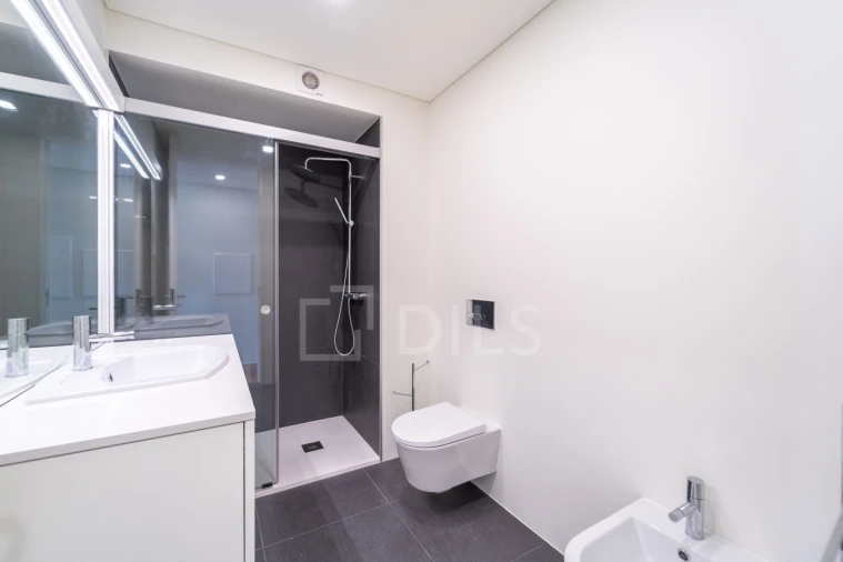 Apartamento T1 para Arrendamento em Ramalde Foto 7