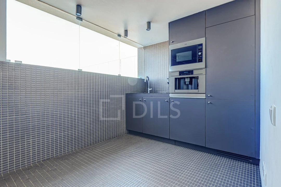 Apartamento T6 para Venda em Avenidas Novas Foto 77