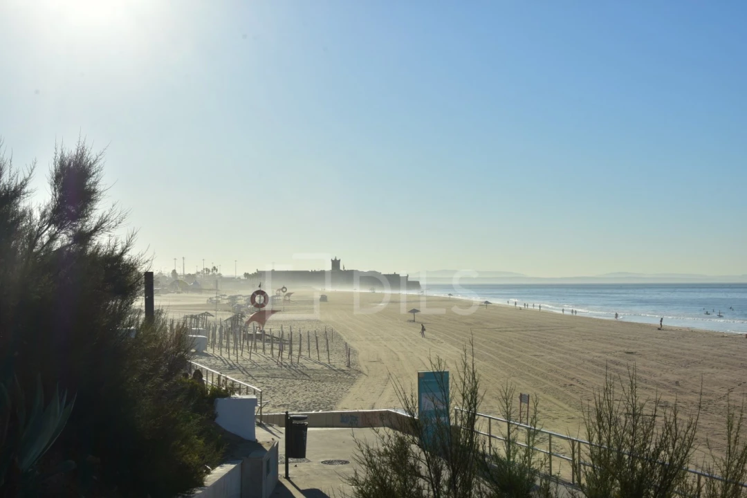 Apartamento T3 para Venda em Carcavelos e Parede Foto 16